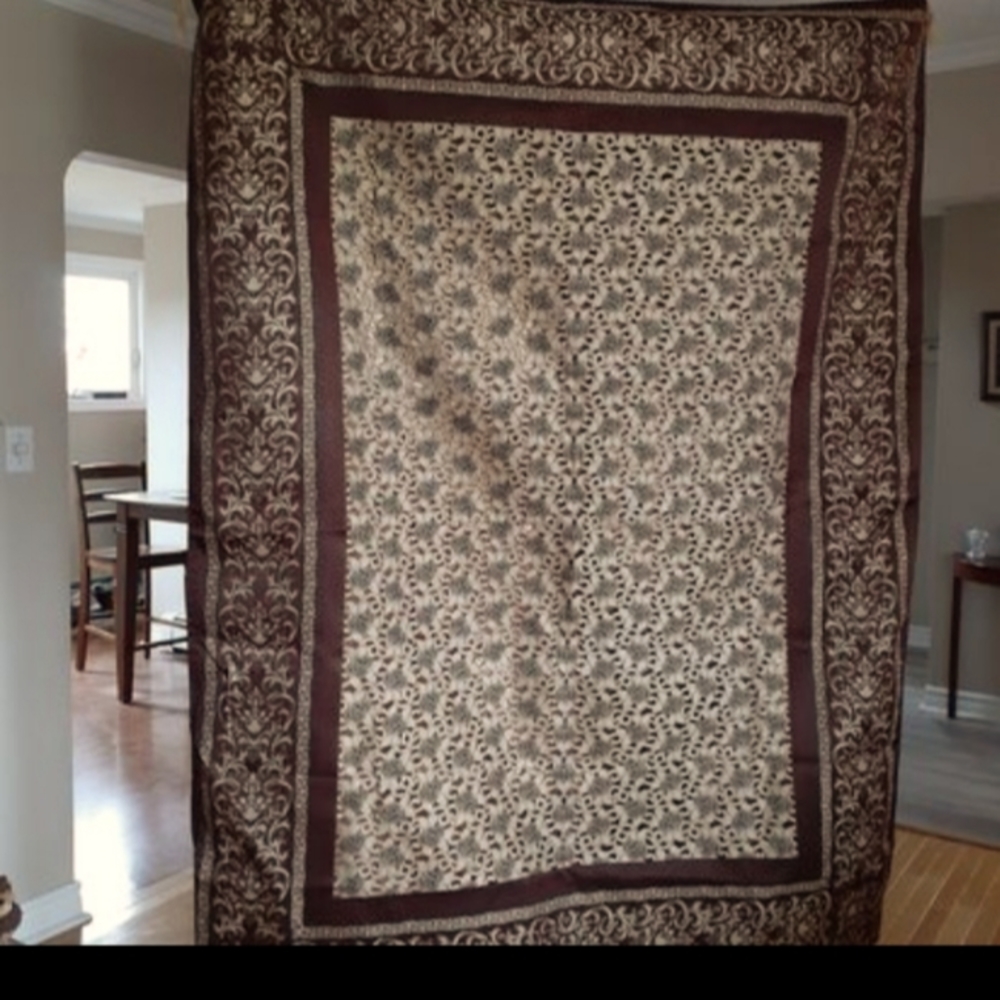 Tablecloth